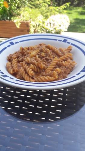 One Pot Pasta mit einer feinen cremigen Tomatensauce