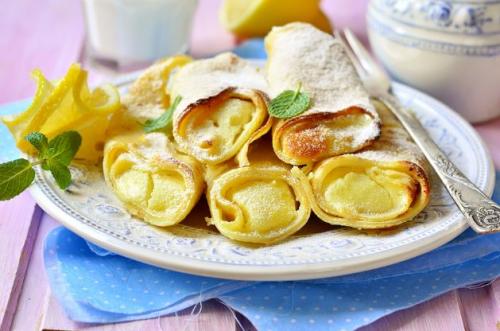 Pfannkuchen mit Quark-Zitronen-Füllung
